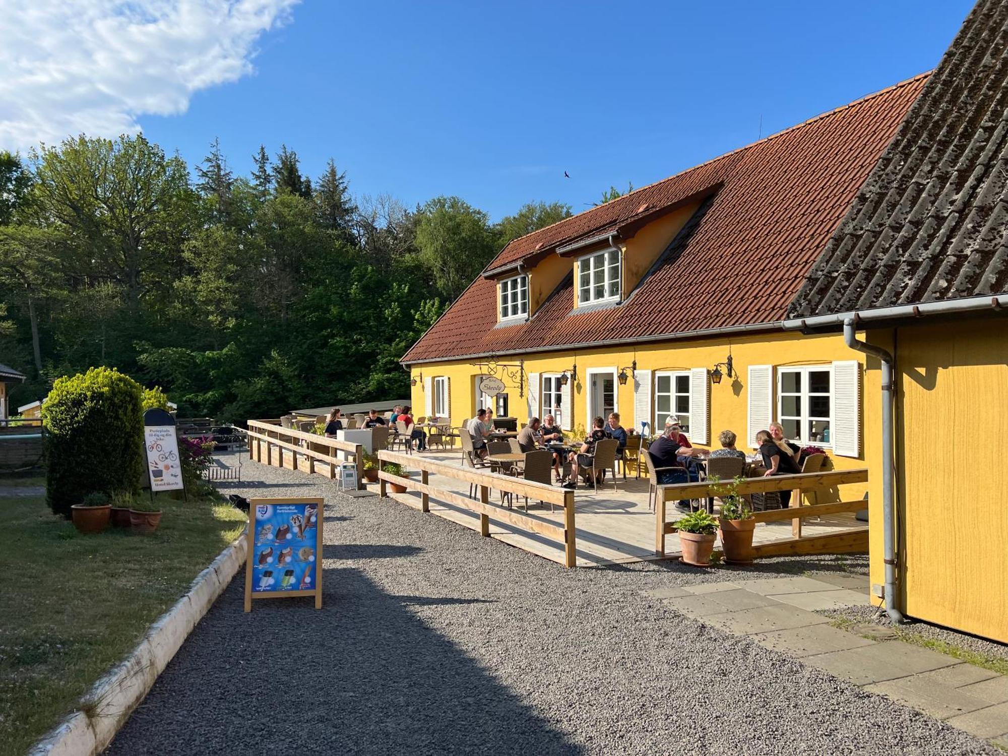 Hotel Skovly Ronne Exterior photo